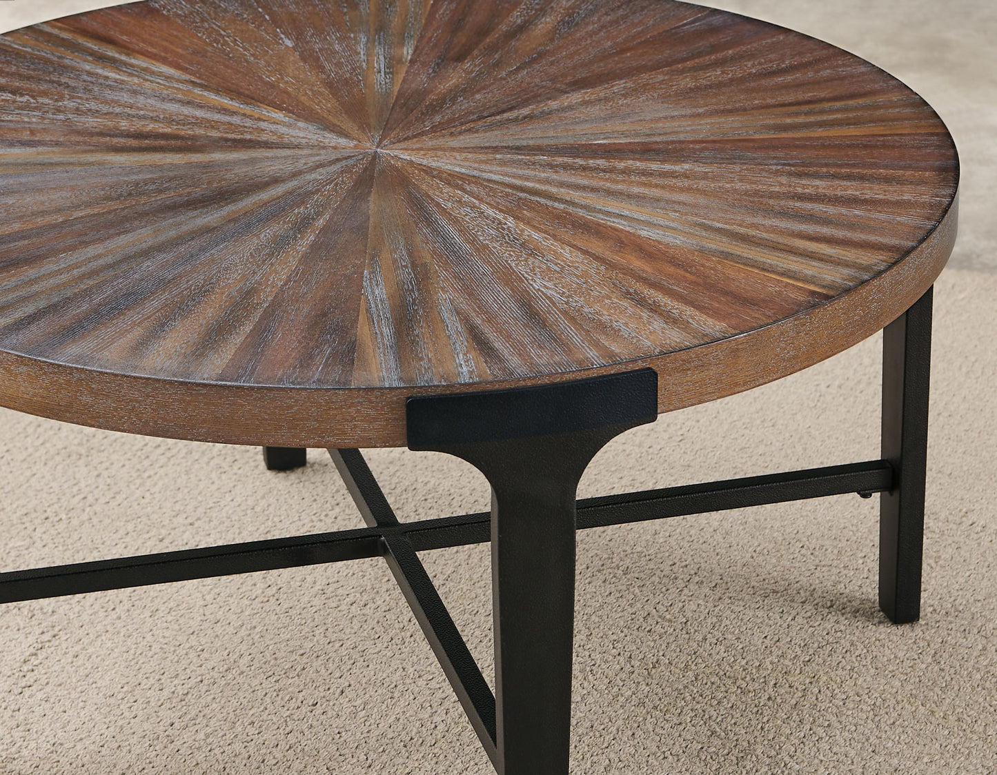 Chevron

Cocktail Table
End Table