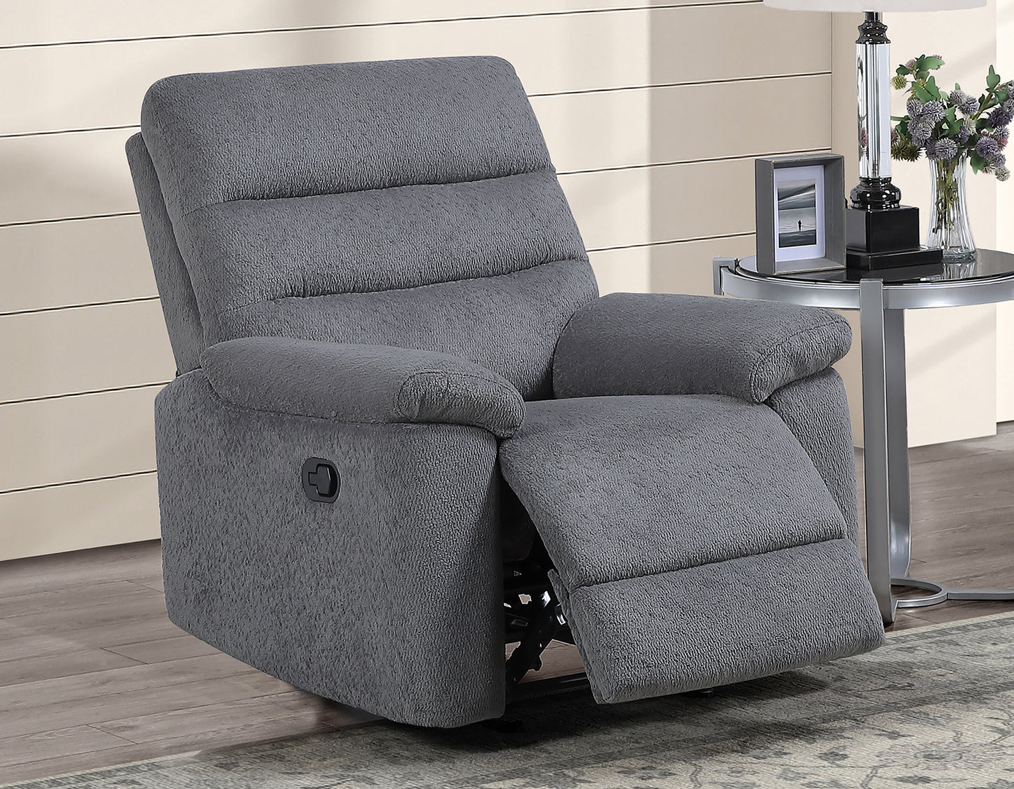 Cozy Manual Reclining

81″ Sofa
59″ Loveseat
Recliner