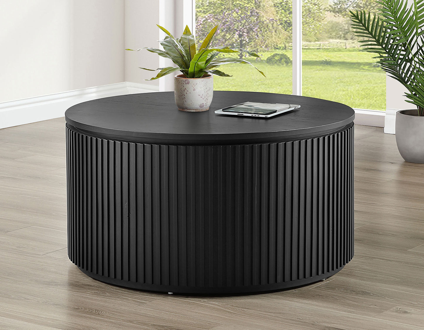 Colvin, Black

Cocktail Table, Castered
End Table