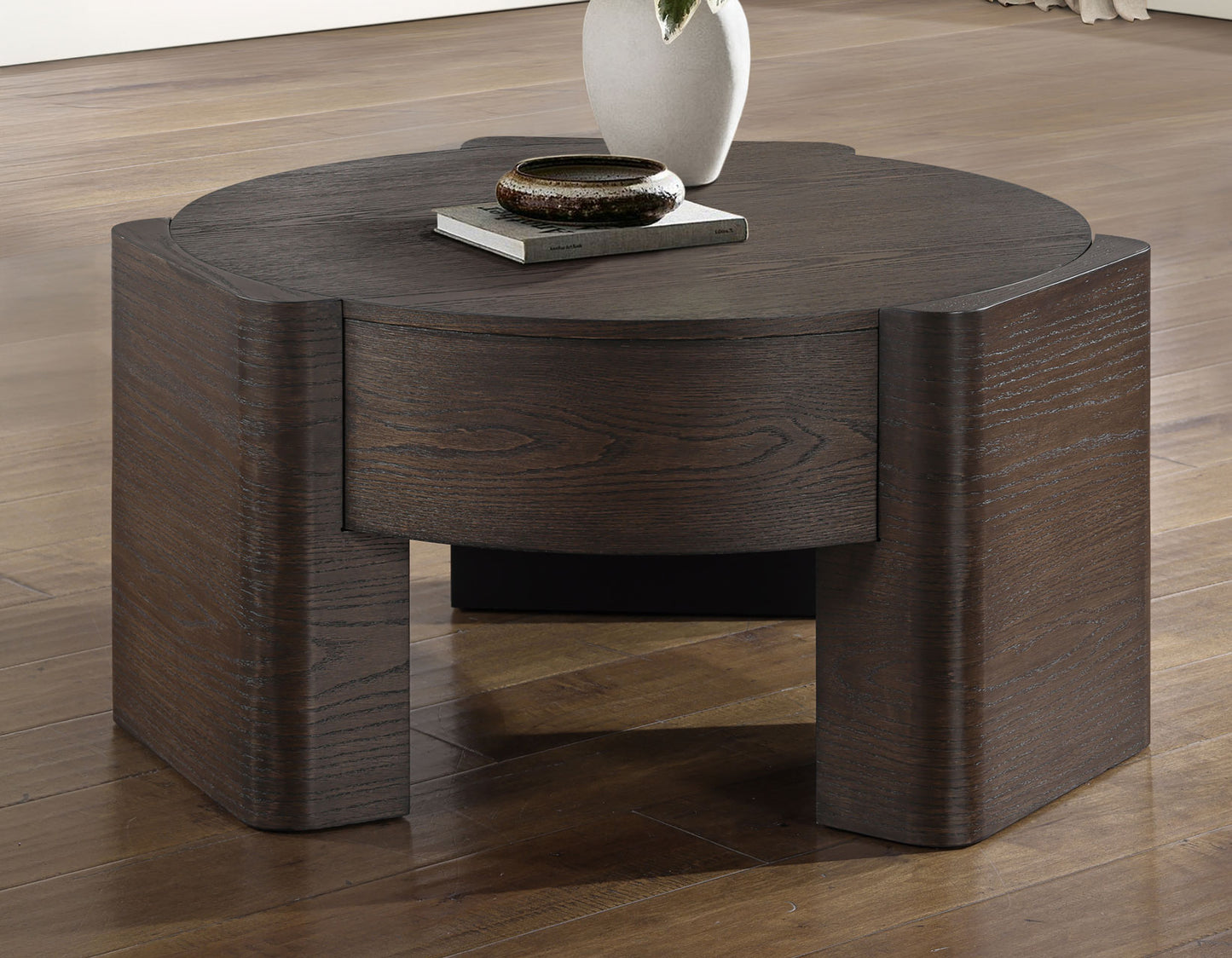 Salina, Round

Cocktail Table, Castered
End Table