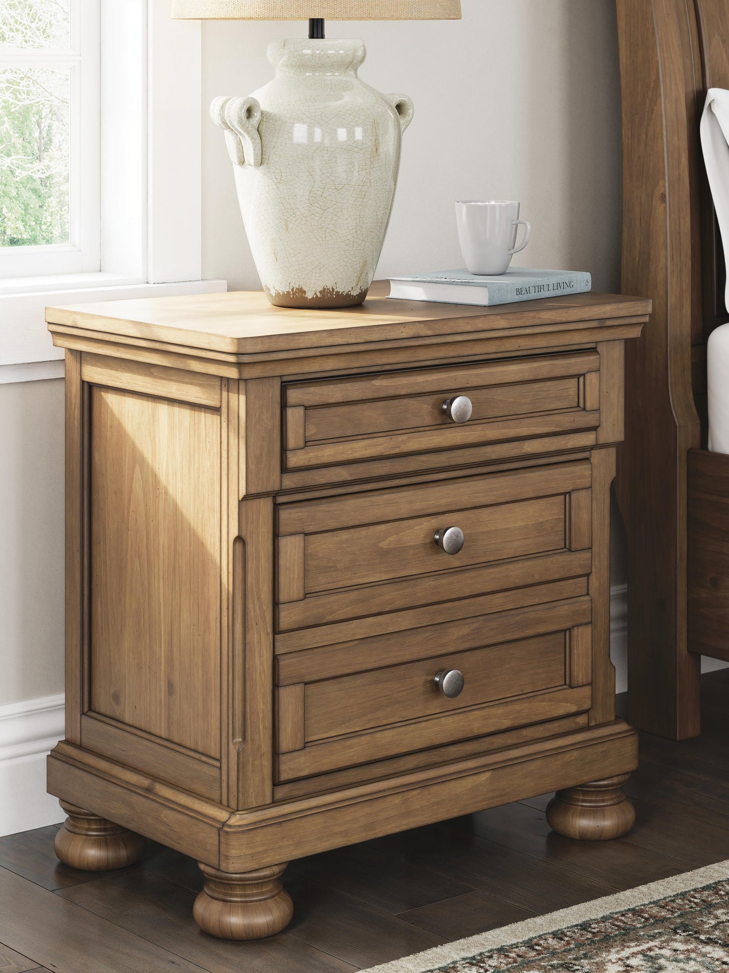 Feddinger King Storage Sleigh Bed with Mirrored Dresser, Chest and Nightstand